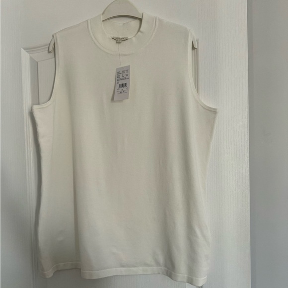 Laura plus NWT beautiful sleeveless top - Picture 1 of 7